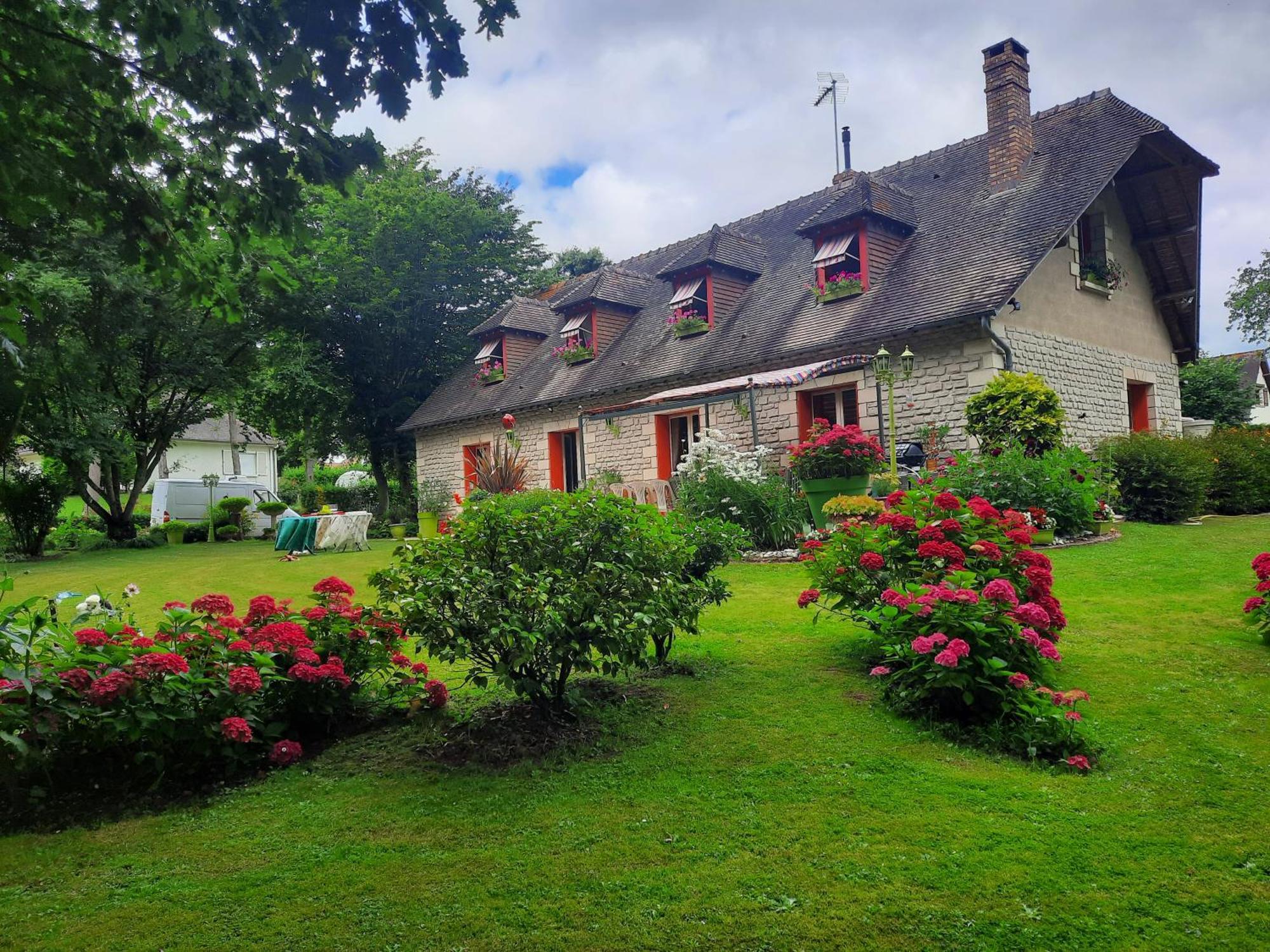Chambre D Hote Les Bosquets Bed & Breakfast Cauge Exterior photo
