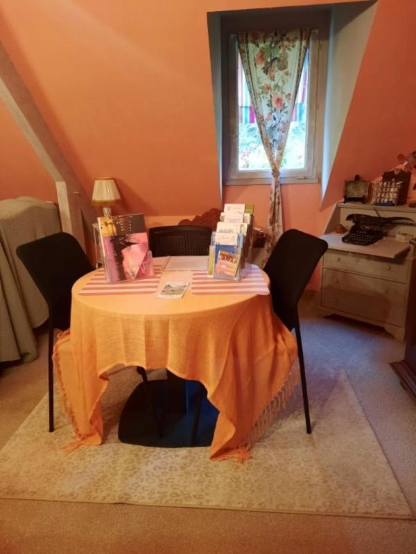 Chambre D Hote Les Bosquets Bed & Breakfast Cauge Exterior photo